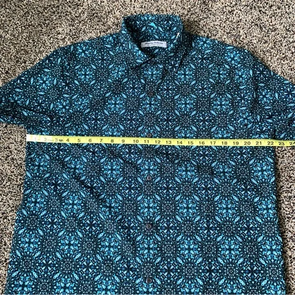 Men’s Tommy Bahama Coast Mosaic Geo Short Sleeve Beach Shirt size medium - Picture 7 of 9